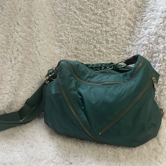 Alexisuospny Nylon Green large shoulder bag Chain Strap gold tone hardwares . - Picture 6 of 15